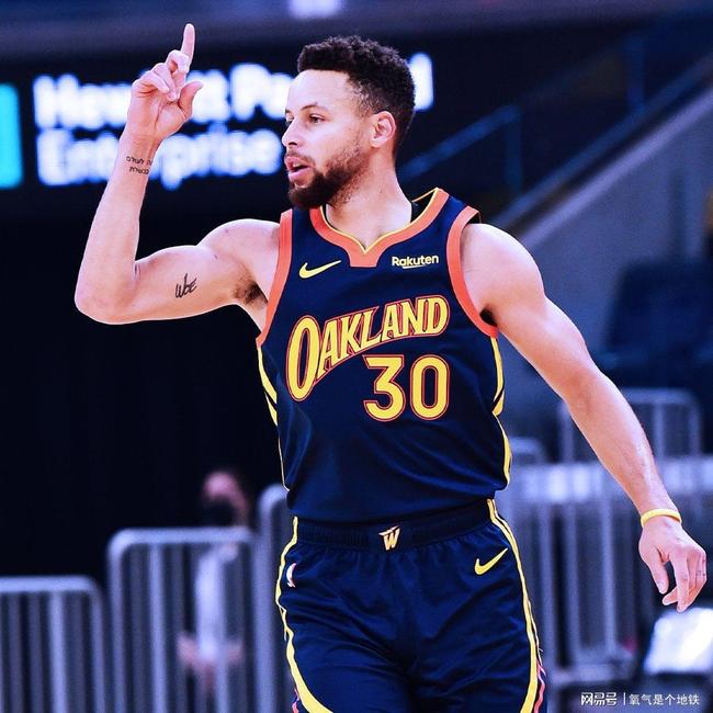 关于明尼苏达森林狼训练开放日，赛后队长鼓劲引欢呼，全明星赛在即，心理建设被强调的信息