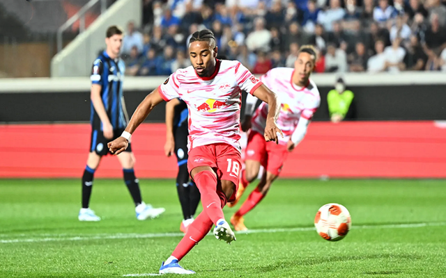 集结日体能课后；里昂手感冰凉备战德国杯；目标明确；团队化学反应显著(体能训练的目的和意义)