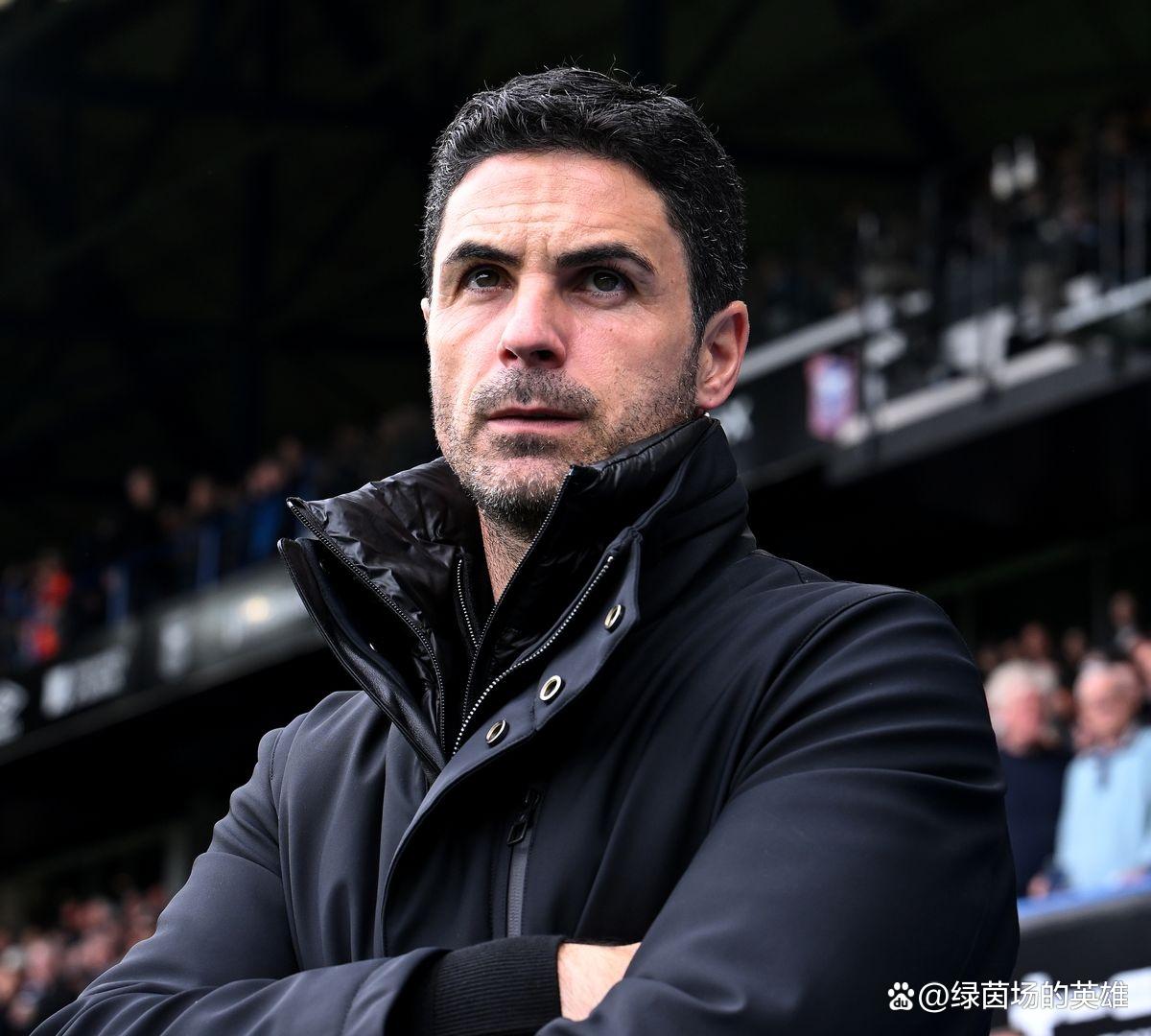 荷甲关键时刻再迎强敌，阿森纳调整名单，主帅态度——震撼外界，临场指挥获称赞(2024为何英超对抗如强烈还能打到90分钟)