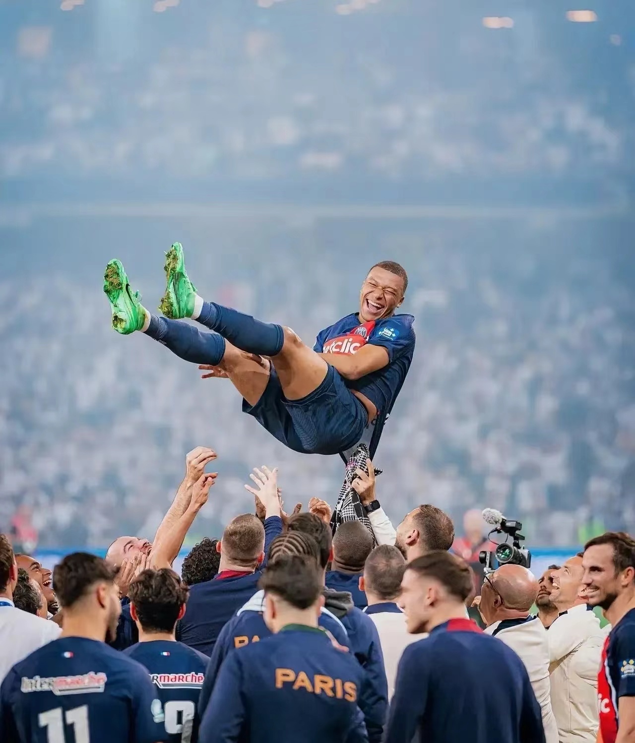  里昂迎西甲关键赛，窗口期豪取连胜，信心回归，资深球员宣示担当-mk娱乐