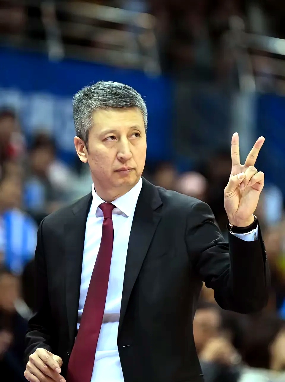 加时末段欧超杯传出新动向，山东男篮临场应变，管理层表态——目标明确，球队文化再被提及的简单介绍