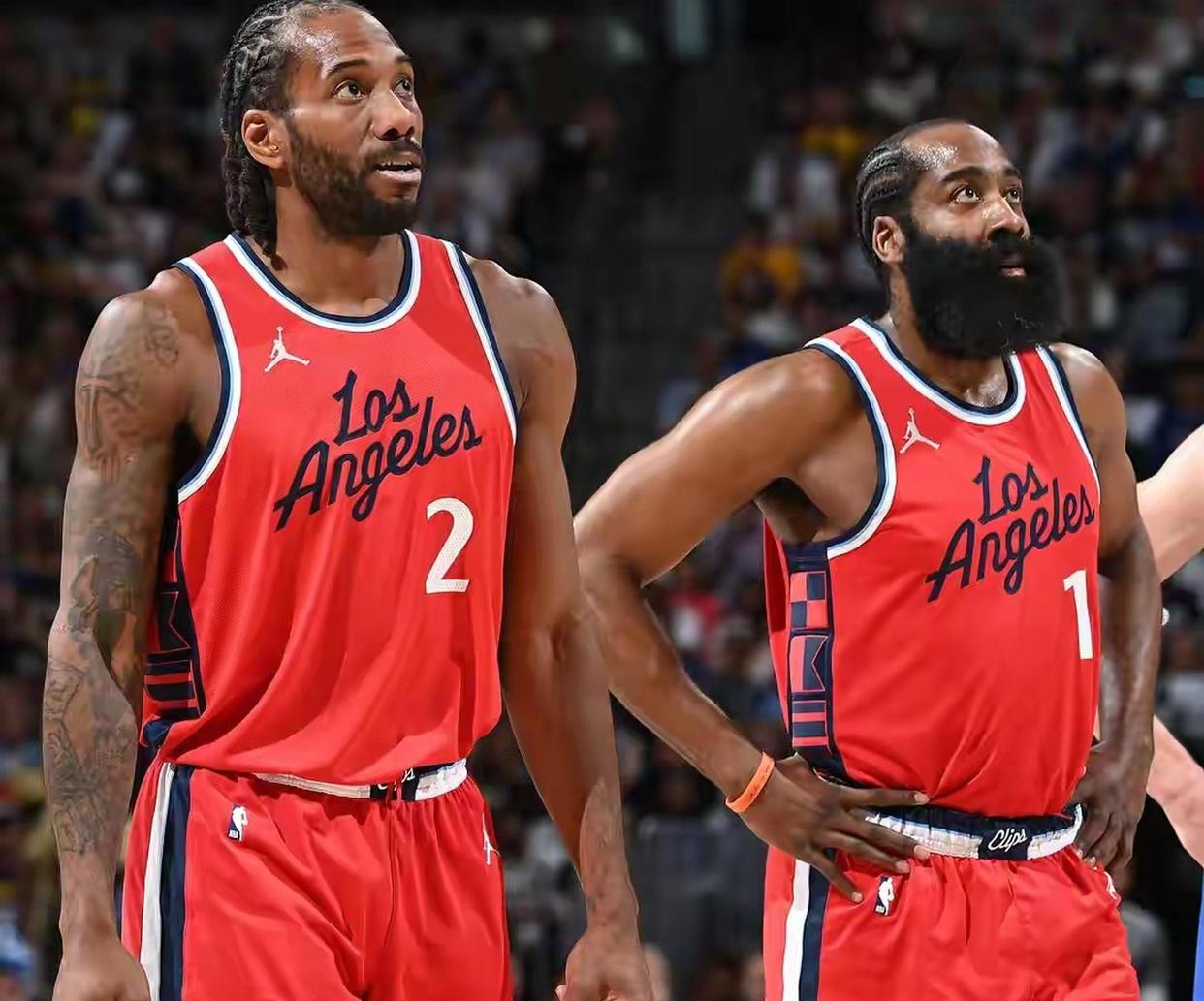 CBA常规赛赛后走向成谜，洛杉矶快船队长鼓劲，信心回归，高层口径保持一致的简单介绍